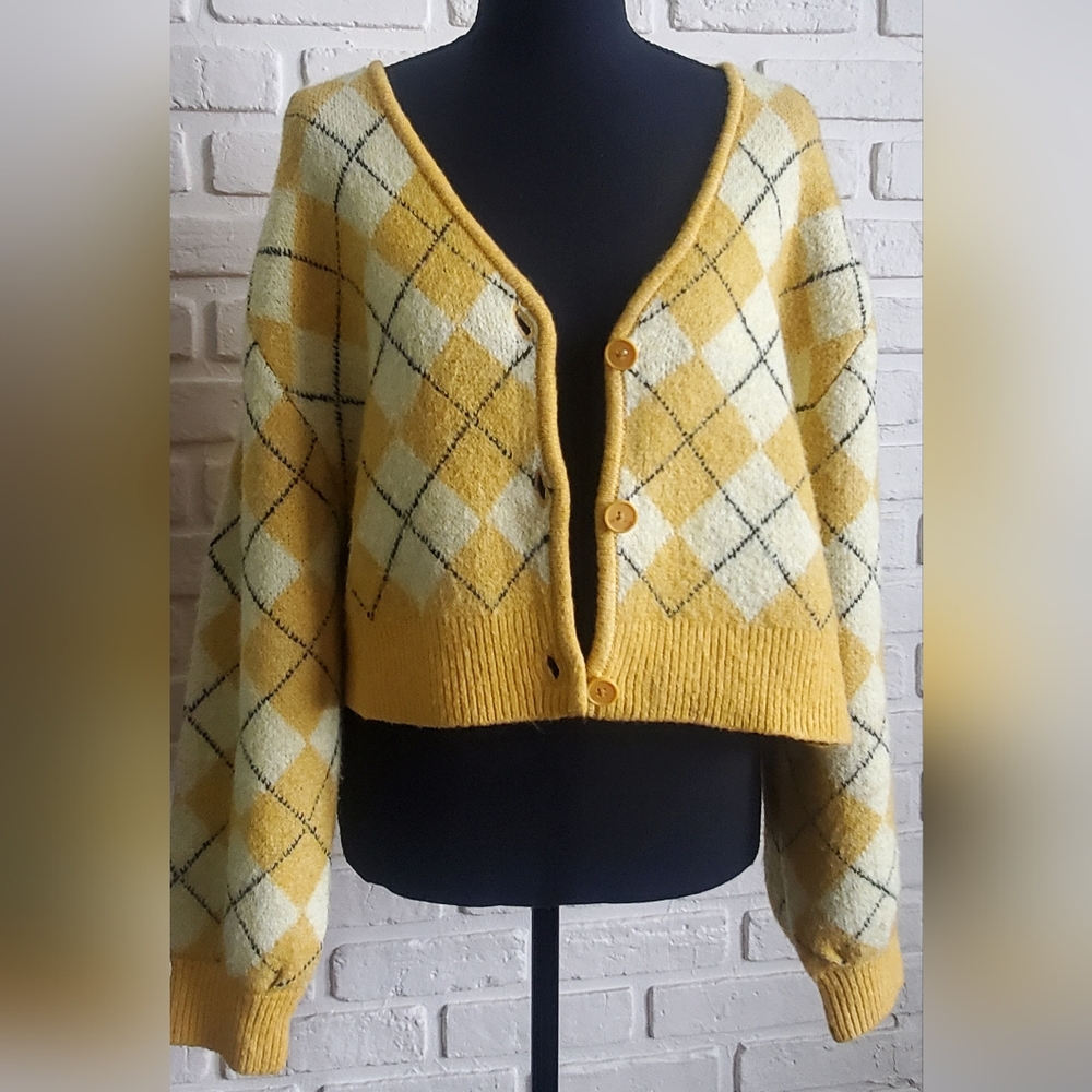 H&M Divided Argyle Jacquard Knit Button Cardigan Sweater Cropped Medium - Picture 15 of 15